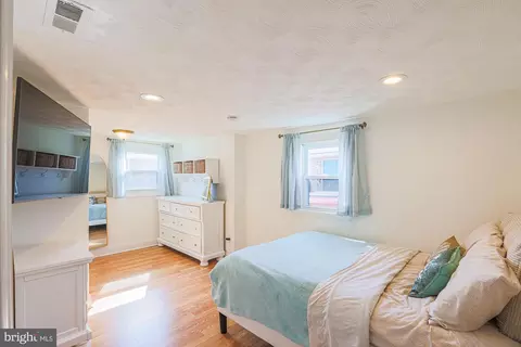 Bedroom - 2519 Sycamore Ave, Sparrows Point, MD 21219 photo 1 of 5