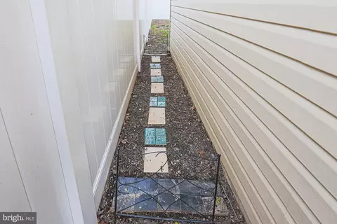 Entry Way - 2519 Sycamore Ave, Sparrows Point, MD 21219 photo 7 of 7