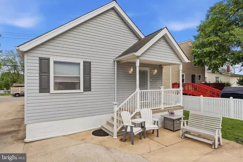 Exterior - 2426 Plainfield Rd, Dundalk, MD 21222 photo 3 of 3