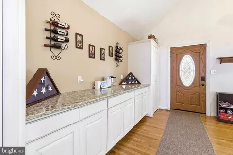 Entry Way - 2426 Plainfield Rd, Dundalk, MD 21222 photo 3 of 4