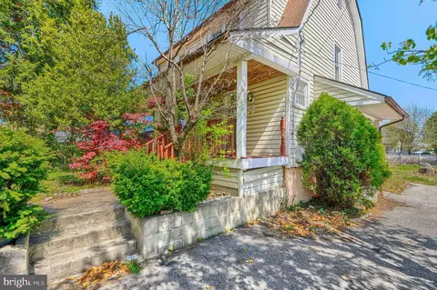 Exterior - 4321 Annapolis Rd, Baltimore, MD 21227 photo 3 of 7