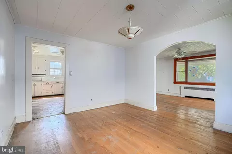 Living - 4321 Annapolis Rd, Baltimore, MD 21227 photo 4 of 4