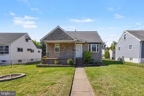 7417 School Ln, Dundalk, MD 21222