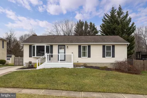 12124 Buttonwood Ln, Middle River, MD 21220