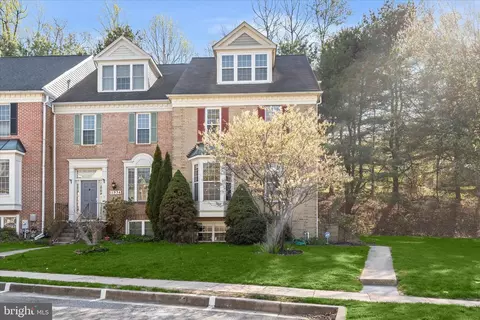 11936 Thurloe Dr, Lutherville Timonium, MD 21093