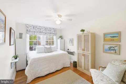 Bedroom - 214 Overbrook Rd, Baltimore, MD 21212 photo 3 of 4