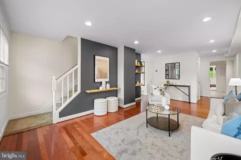 Entry Way - 6045 Falls Rd, Baltimore, MD 21209 photo 1 of 1