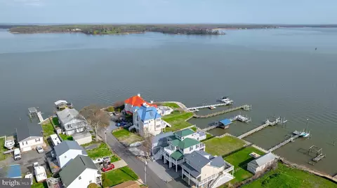 View/Area - 2811 Bay Dr, Sparrows Point, MD 21219 photo 11 of 13