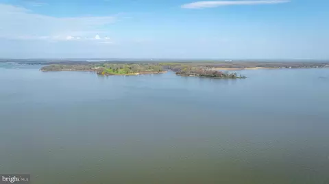 View/Area - 2811 Bay Dr, Sparrows Point, MD 21219 photo 5 of 13