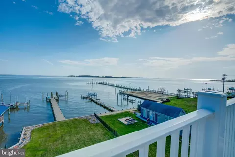 View/Area - 2811 Bay Dr, Sparrows Point, MD 21219 photo 4 of 13