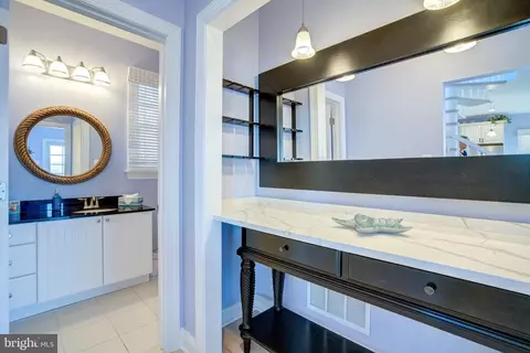 Entry Way - 2811 Bay Dr, Sparrows Point, MD 21219 photo 1 of 5