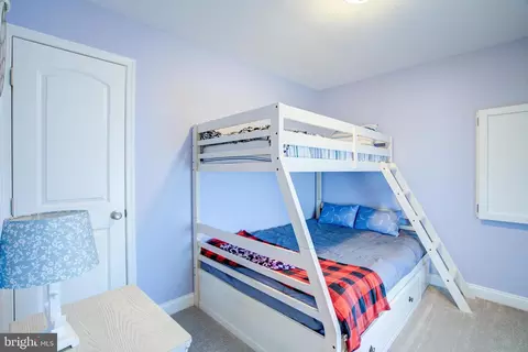 Bedroom - 2811 Bay Dr, Sparrows Point, MD 21219 photo 3 of 4