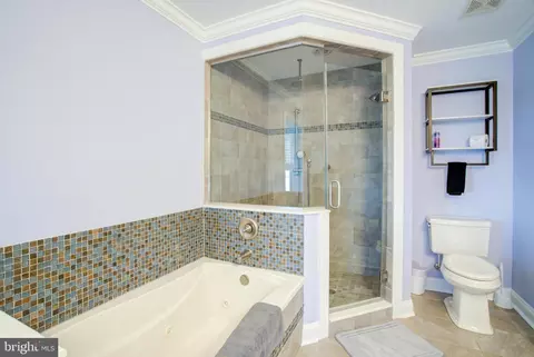 Bath - 2811 Bay Dr, Sparrows Point, MD 21219 photo 3 of 6