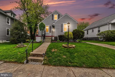 2939 Manns Ave, Parkville, MD 21234