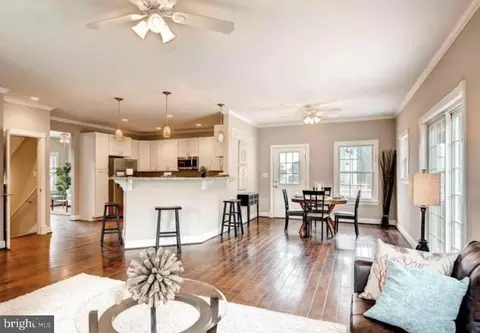 8319 Bletzer Rd, Baltimore, MD 21222