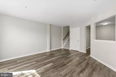 Living - 4204 Maple Path Cir #32, Nottingham, MD 21236 photo 2 of 3