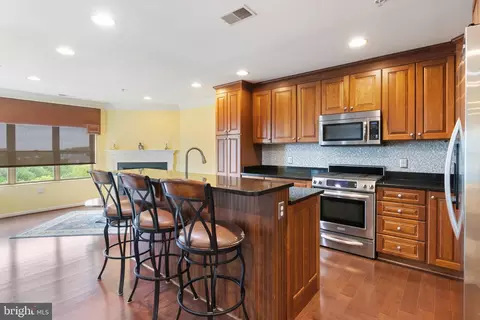 12236 Roundwood Rd #609, Lutherville Timonium, MD 21093