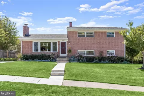 2005 Helmsby Rd, Catonsville, MD 21228