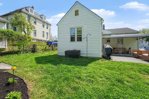 Exterior - 4502 Linden Ave, Halethorpe, MD 21227 photo 4 of 7