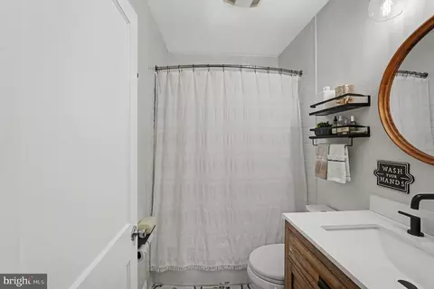 Bath - 4502 Linden Ave, Halethorpe, MD 21227 photo 2 of 2