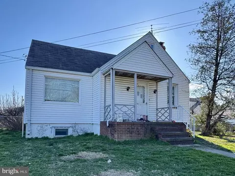 2725 N Point Rd, Dundalk, MD 21222