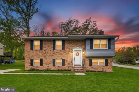 6807 Upper Mills Cir, Catonsville, MD 21228