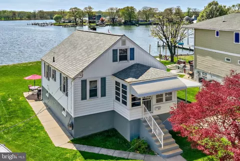 127 Bayside Dr, Dundalk, MD 21222