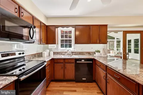 Kitchen - 3805 Duddington Way, Phoenix, MD 21131 photo 3 of 4