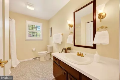 Bath - 3805 Duddington Way, Phoenix, MD 21131 photo 2 of 2