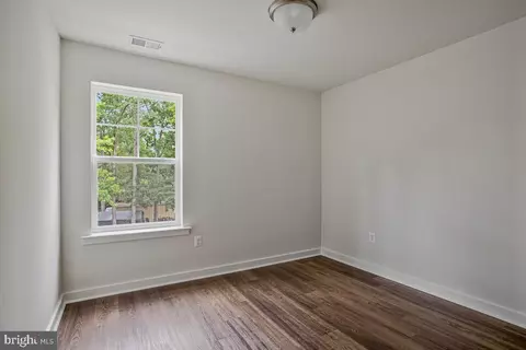 Bedroom - 721 Nollmeyer Rd, Middle River, MD 21220 photo 2 of 3