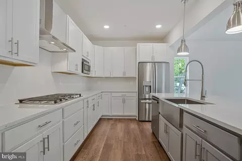 Kitchen - 721 Nollmeyer Rd, Middle River, MD 21220 photo 2 of 2