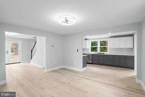 Entry Way - 2636 Haddaway, Sparrows Point, MD 21219 photo 1 of 11