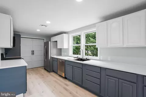 Entry Way - 2636 Haddaway, Sparrows Point, MD 21219 photo 3 of 11