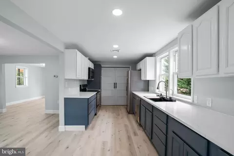 Entry Way - 2636 Haddaway, Sparrows Point, MD 21219 photo 4 of 11