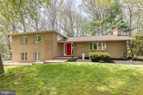 1608 Weyburn Rd, Rosedale, MD 21237