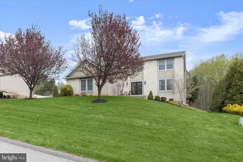 1 Scott Norman Ct, Owings Mills, MD 21117