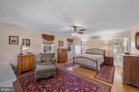 Bedroom - 13707 Killarney Ct, Phoenix, MD 21131 photo 2 of 6