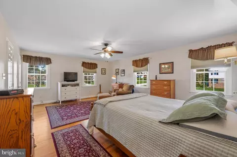 Bedroom - 13707 Killarney Ct, Phoenix, MD 21131 photo 1 of 6