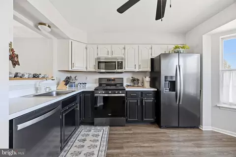 Kitchen - 30 Parkhill Pl, Nottingham, MD 21236 photo 1 of 4