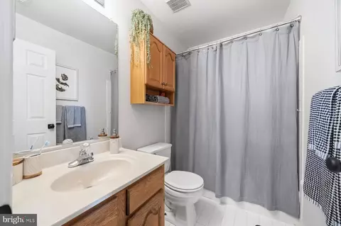Bath - 30 Parkhill Pl, Nottingham, MD 21236 photo 3 of 3