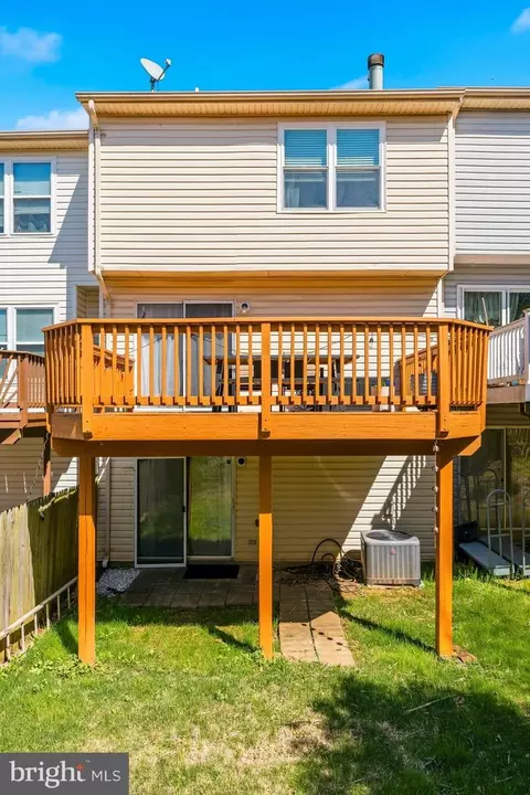Exterior - 30 Parkhill Pl, Nottingham, MD 21236 photo 5 of 6