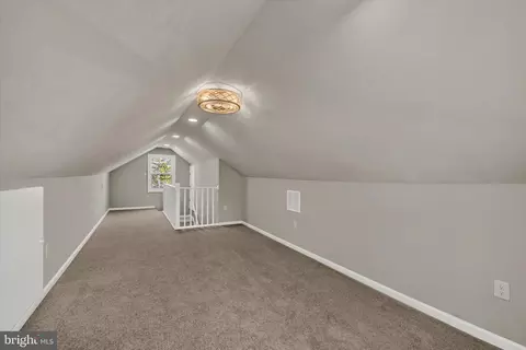 Entry Way - 100 Fuller Ave, Baltimore, MD 21206 photo 3 of 4