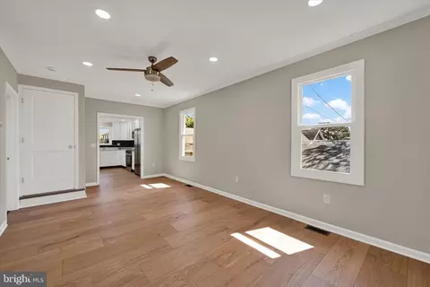 Living - 100 Fuller Ave, Baltimore, MD 21206 photo 2 of 6