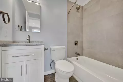 Bath - 100 Fuller Ave, Baltimore, MD 21206 photo 2 of 3