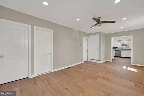 Living - 100 Fuller Ave, Baltimore, MD 21206 photo 4 of 6