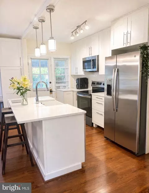 30 S Prospect Ave S, Catonsville, MD 21228