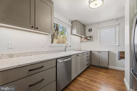 Kitchen - 304 Brook Rd, Towson, MD 21286 photo 1 of 4