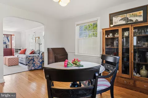 Dining - 304 Brook Rd, Towson, MD 21286 photo 2 of 3