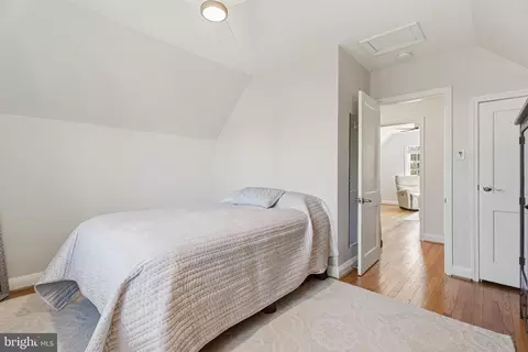 Bedroom - 304 Brook Rd, Towson, MD 21286 photo 4 of 4