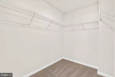 Entry Way - 8127 Bartholomew Ct, Baltimore, MD 21206 photo 3 of 9